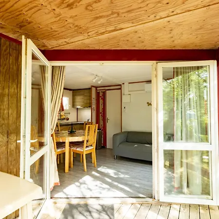 Kompleks wypoczynkowy Les D'argentouleau 3*