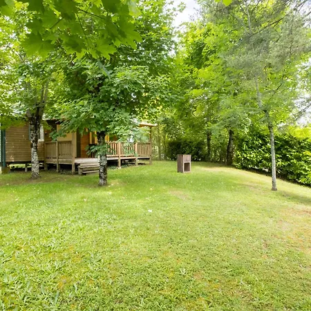 邓根图洛莱斯小屋酒店 假日公园