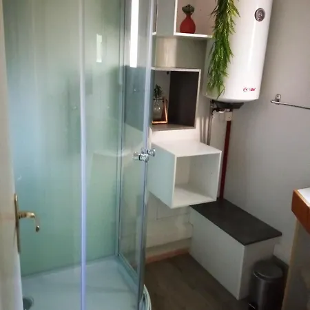 假日公园 邓根图洛莱斯小屋酒店 3*