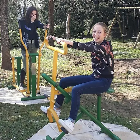 邓根图洛莱斯小屋酒店 3* 萨尔拉拉卡内达