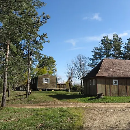邓根图洛莱斯小屋酒店 萨尔拉拉卡内达