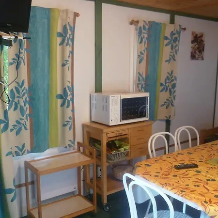 邓根图洛莱斯小屋酒店 3* 萨尔拉拉卡内达