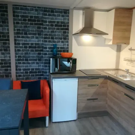 假日公园 邓根图洛莱斯小屋酒店 3*