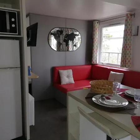 邓根图洛莱斯小屋酒店 假日公园 萨尔拉拉卡内达